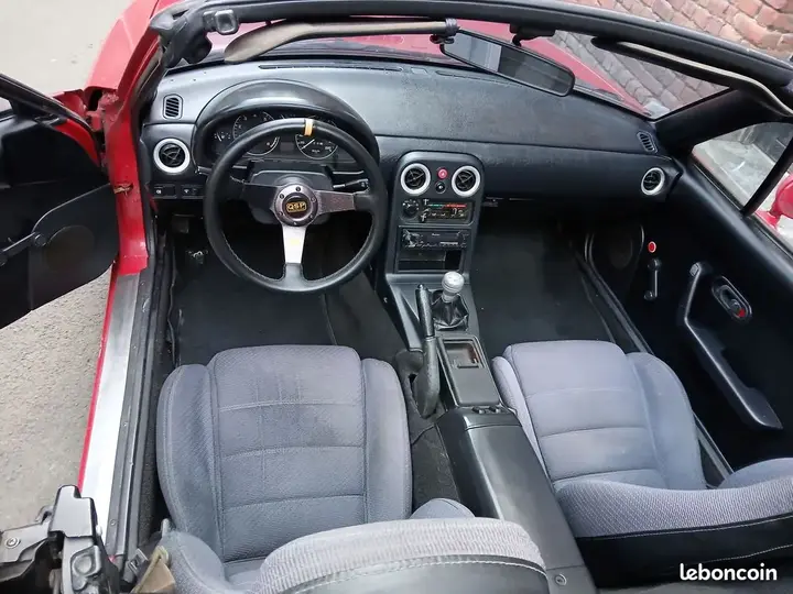 Mazda Mx-5 1991 photo 2