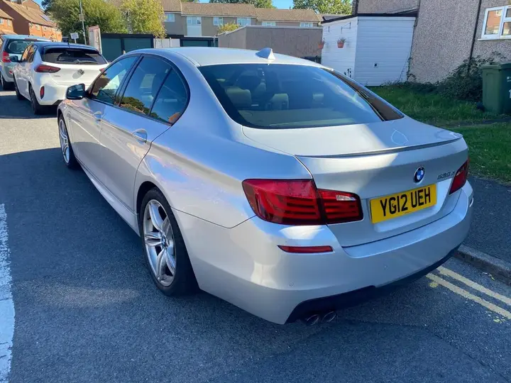 BMW 5 Series 2012 photo 3