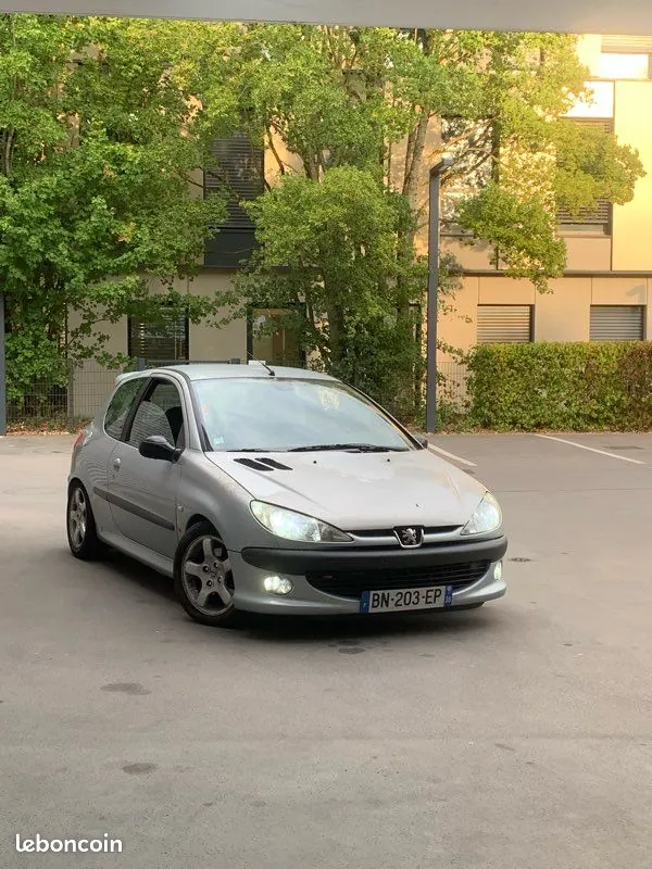 Peugeot 206 1999 photo 2