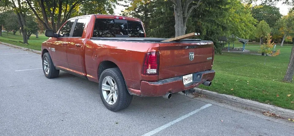 Dodge Ram 1500 2013 photo 3