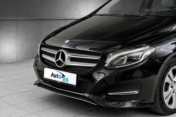 Mercedes-Benz B180 2015 photo 4