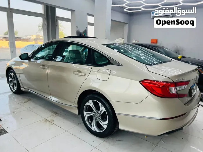 Honda Accord 2018 photo 3