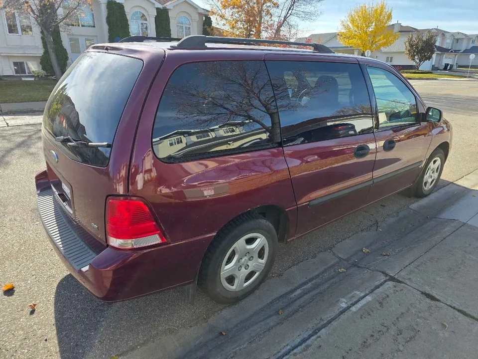 Ford Freestar 2007 photo 3