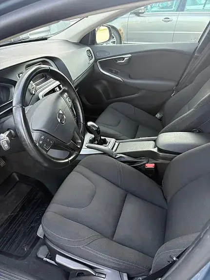 Volvo V40 2017 photo 5