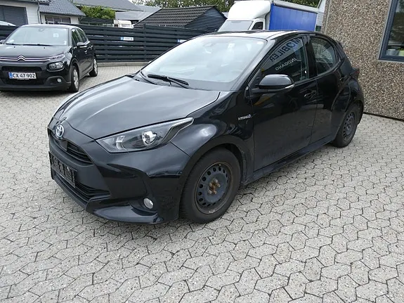 Toyota Yaris 2022 photo 3