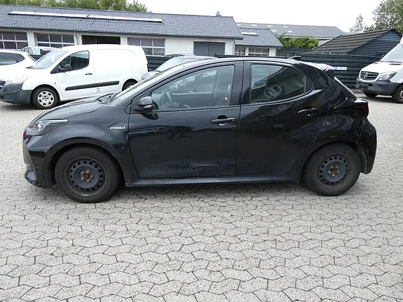 Toyota Yaris 2022 photo 4