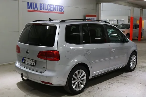 Volkswagen Touran 2011 photo 5