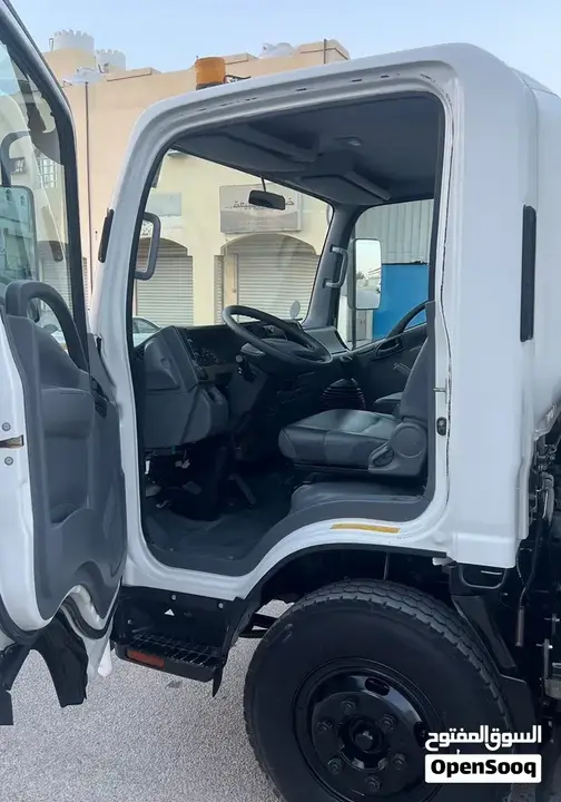 Isuzu 2022 2022 photo 3