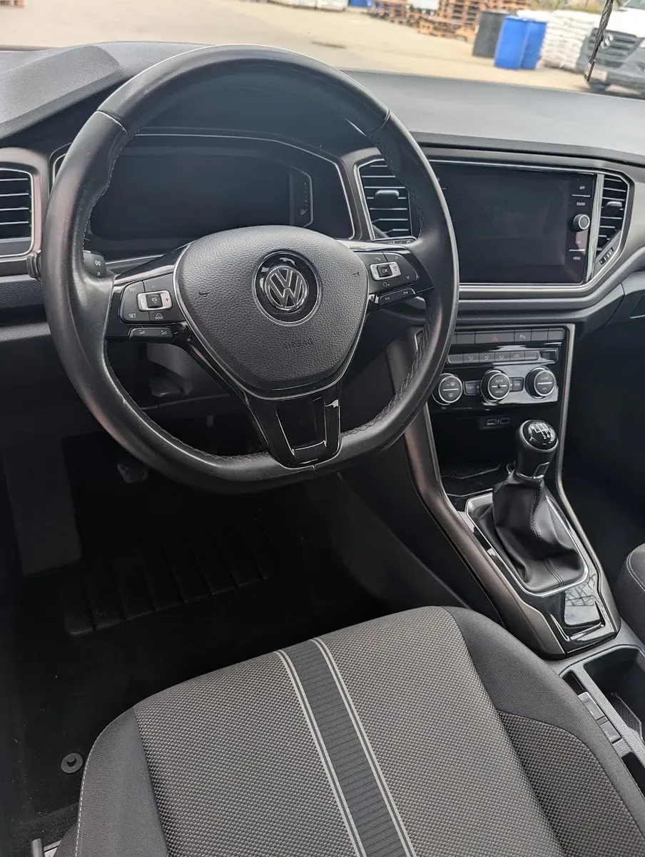 Volkswagen T-Roc 2018 photo 3