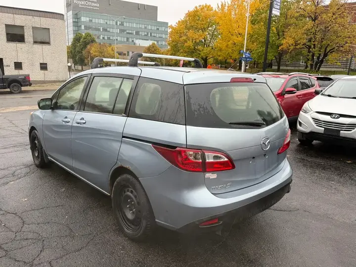 Mazda 5 2012 photo 4