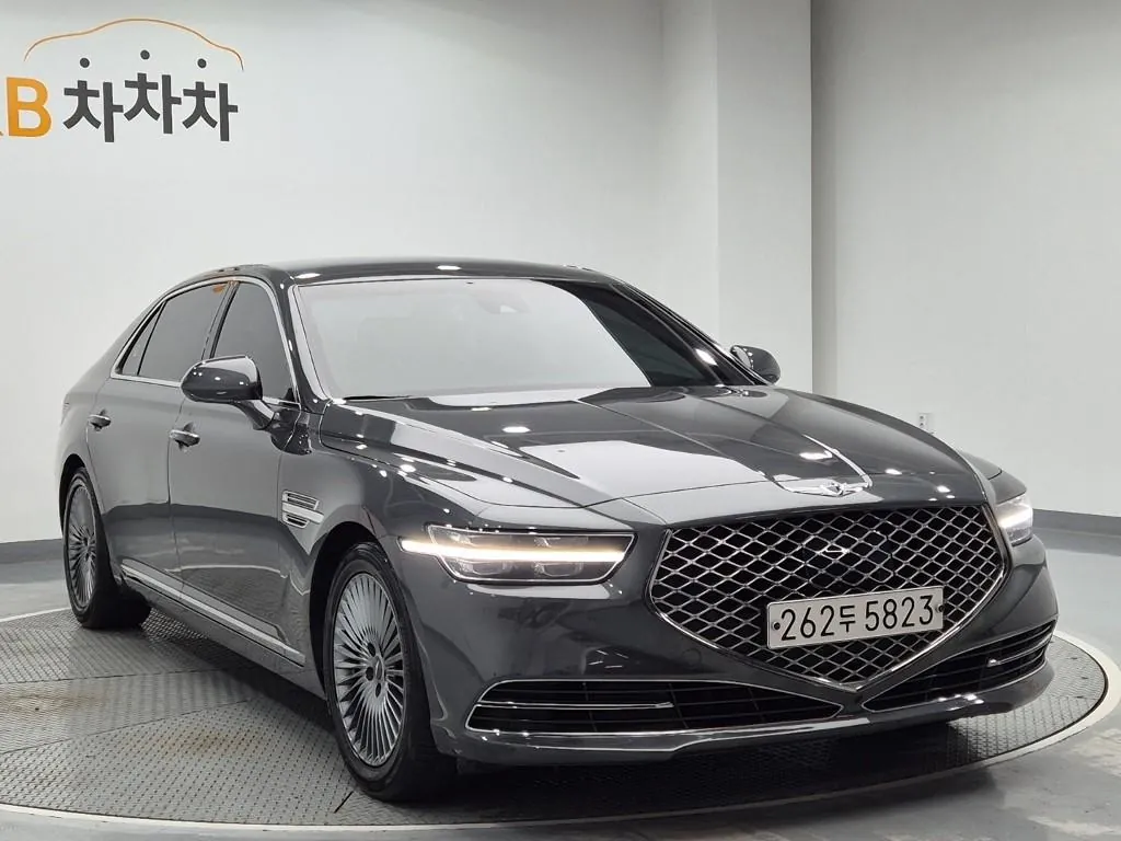 Genesis G90 2019 photo 4