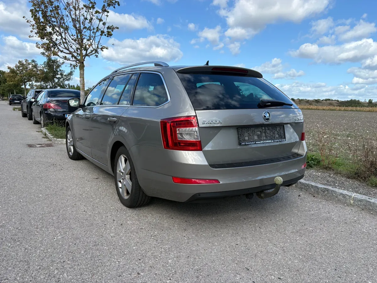 Skoda Octavia 2015 photo 3