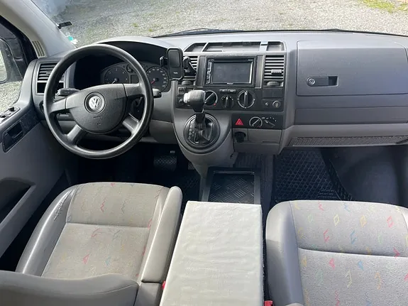 Volkswagen Transporter 2008 photo 2