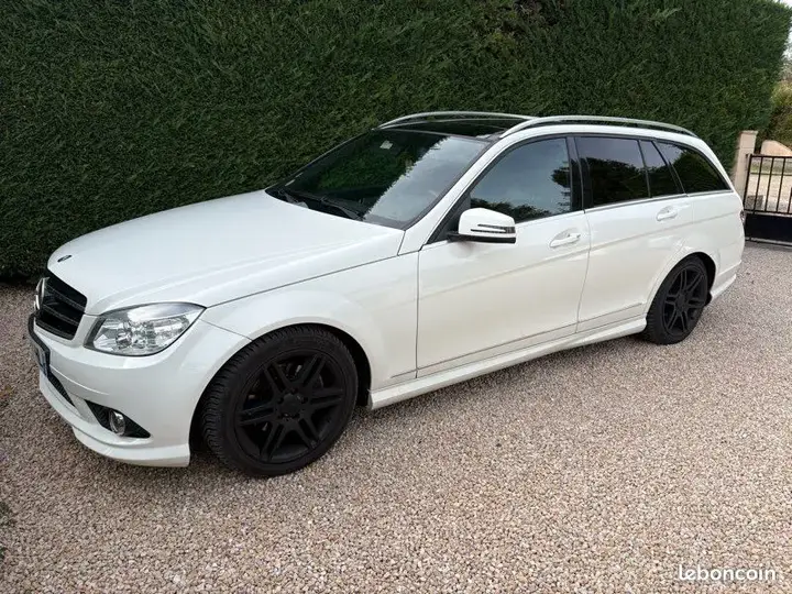 Mercedes-Benz C-Class 2010 photo 3