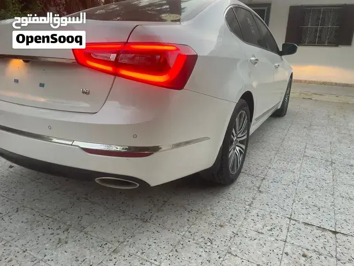 Kia Cadenza 2015 photo 2
