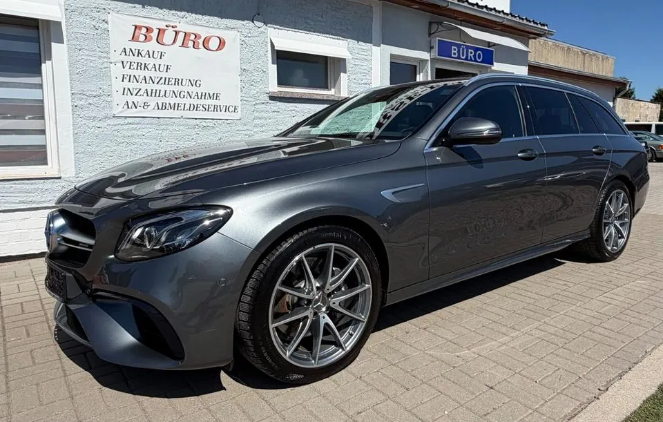 Mercedes-Benz E63 Amg