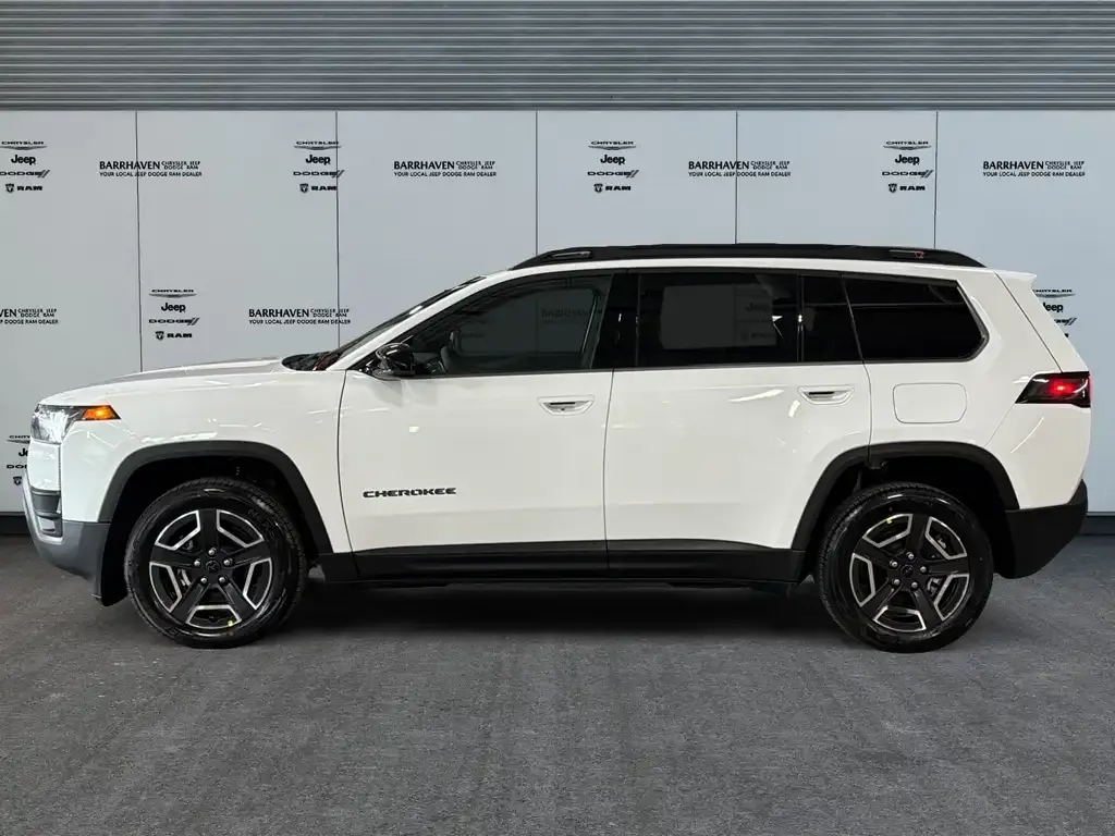 Jeep Cherokee 2026 photo 2