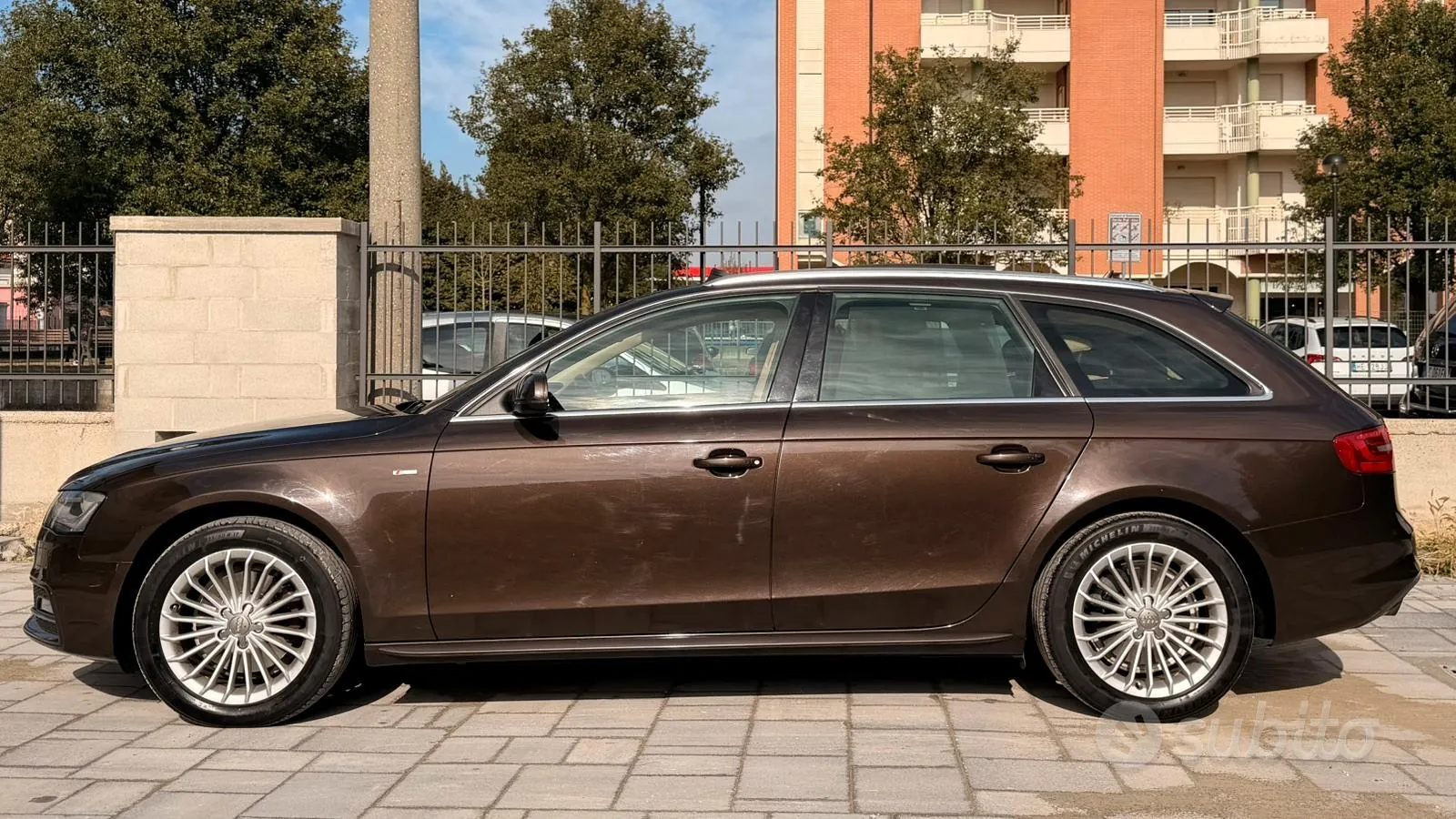 Audi A4 2013 photo 3
