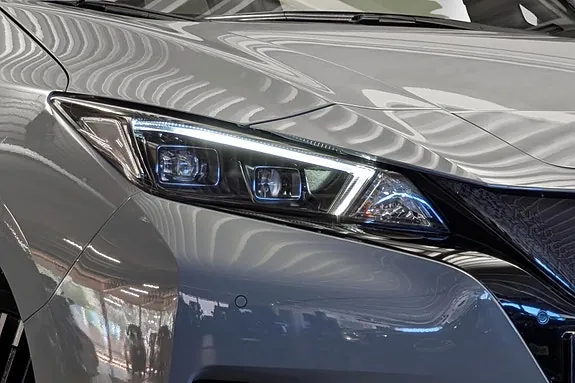 Nissan Leaf 2022 photo 2