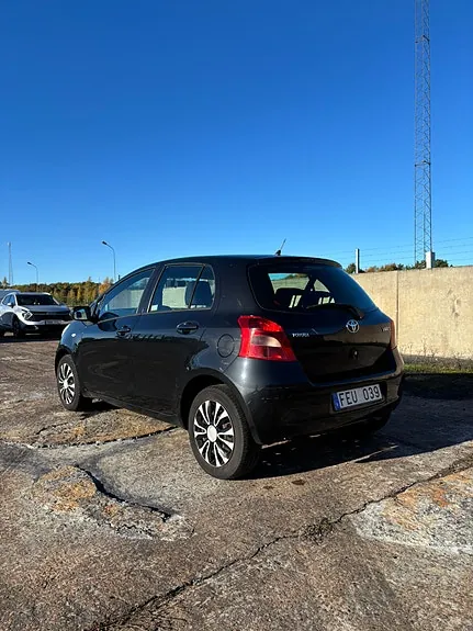 Toyota Yaris 2006 photo 3