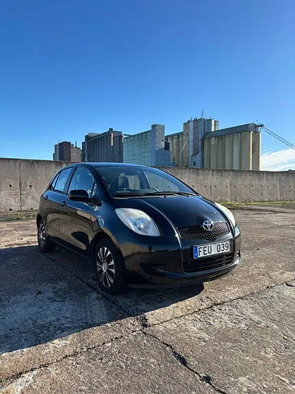 Toyota Yaris 2006 photo 2