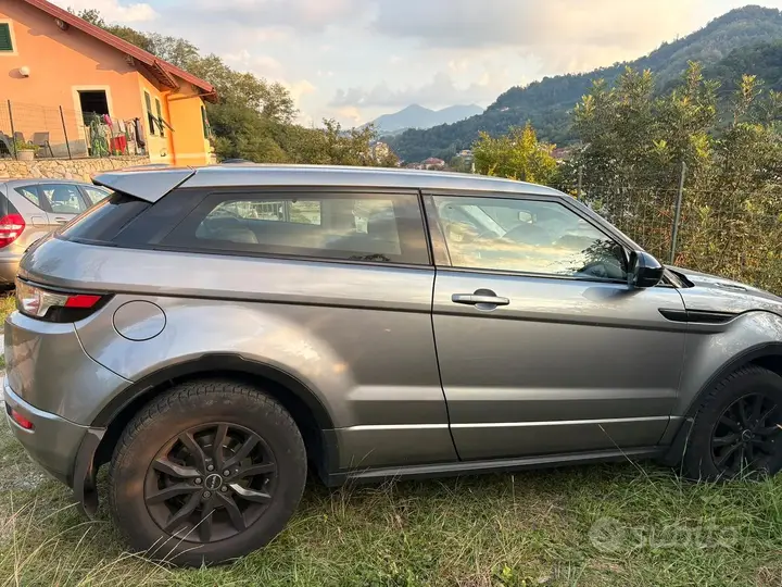 Land Rover Evoque 2014 photo 2