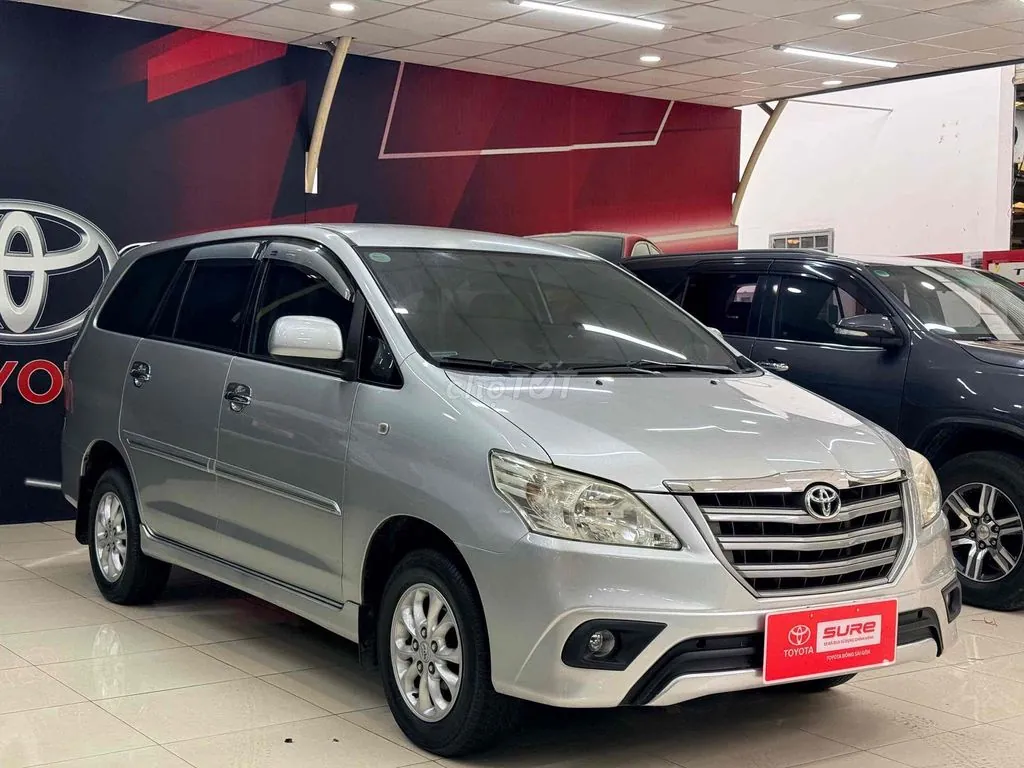 Toyota Innova 2014 photo 2