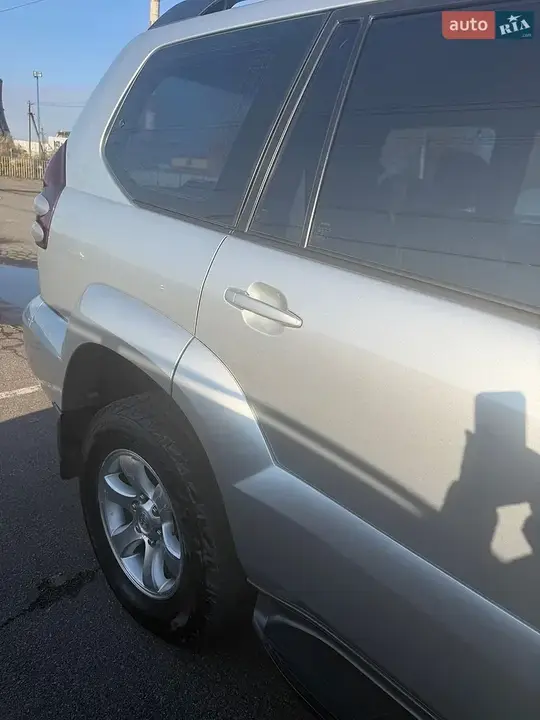 Toyota Land Cruiser Prado 2007 photo 2