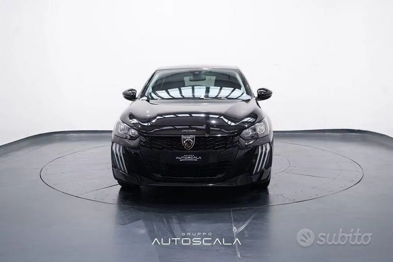 Peugeot 208 2025 photo 2