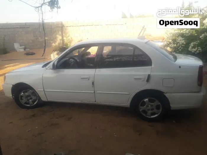 Hyundai Verna 2002 photo 5