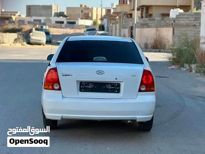 Hyundai Verna 2002 photo 4