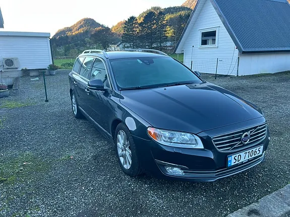 Volvo V70 2014 photo 2
