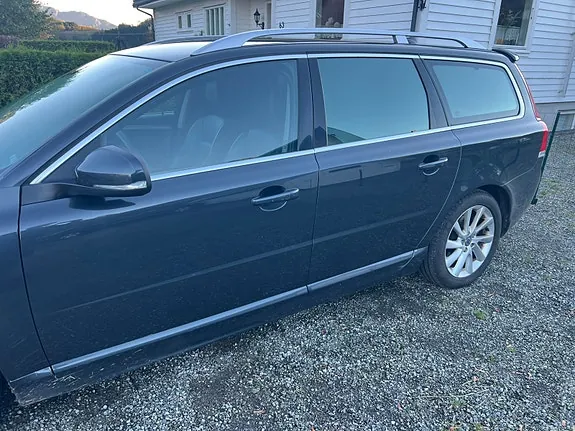 Volvo V70 2014 photo 3
