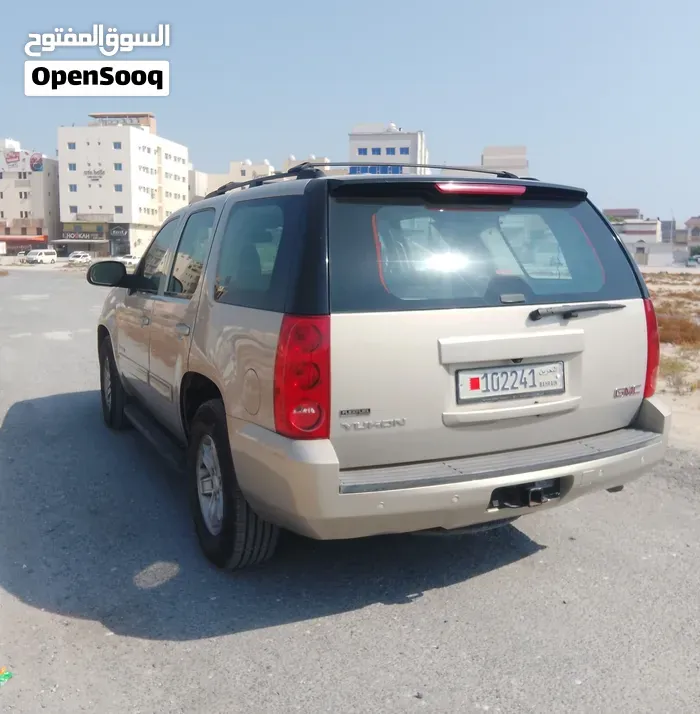 GMC Yukon 2010 photo 4