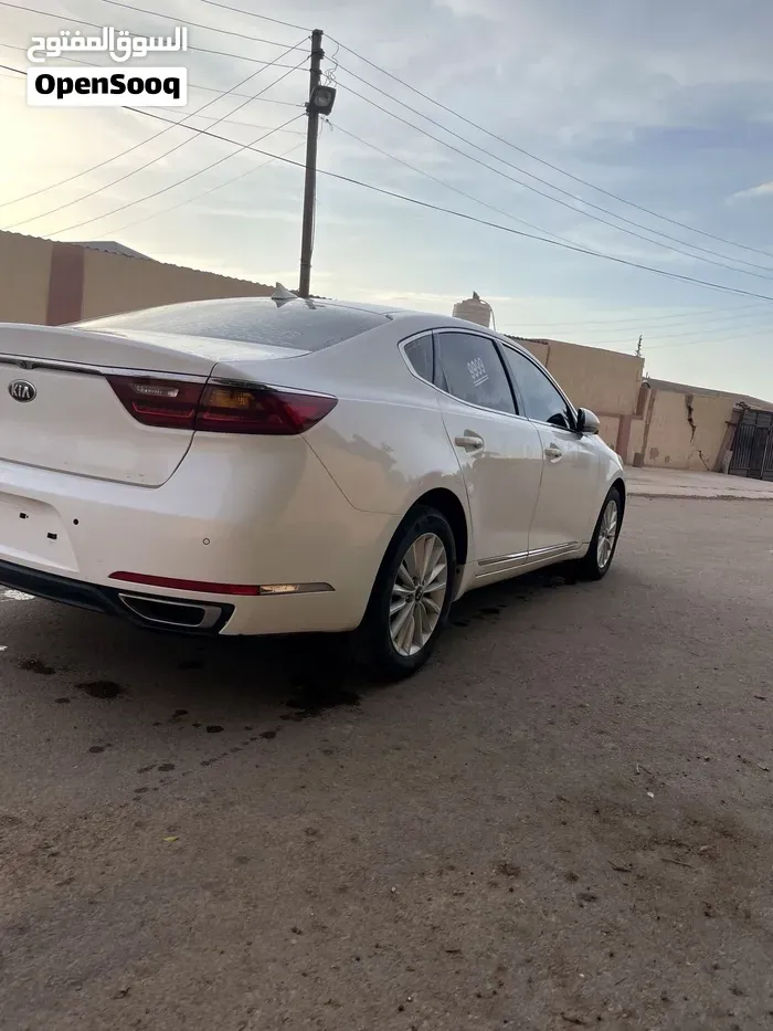 Kia Cadenza 2018 photo 3