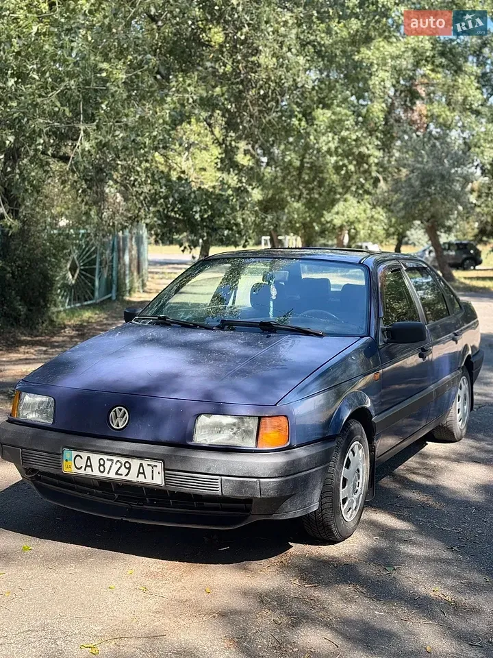 Volkswagen Passat 1992 photo 3