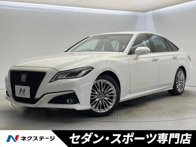Toyota Crown Hybrid