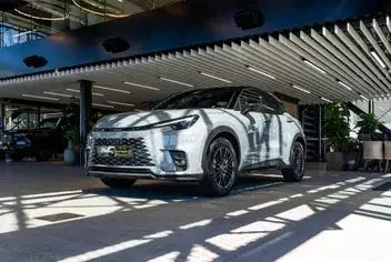 Lexus Lbx 2026 photo 2