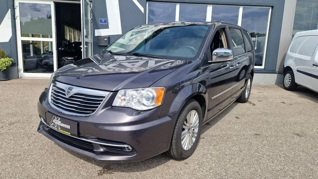 Lancia Voyager