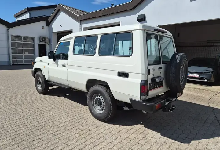 Toyota Land Cruiser 2026 photo 2