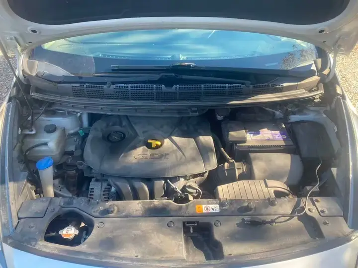 Kia Rondo 2014 photo 3