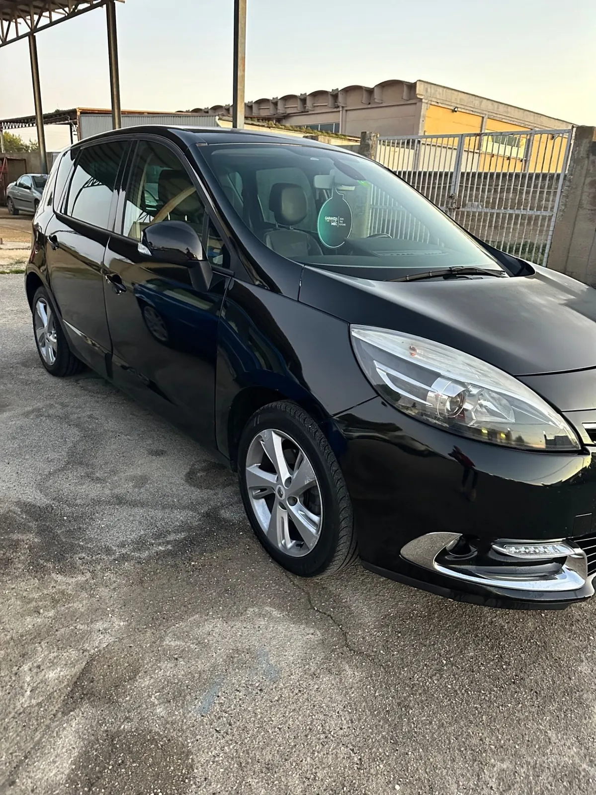 Renault Scenic 2013 photo 3