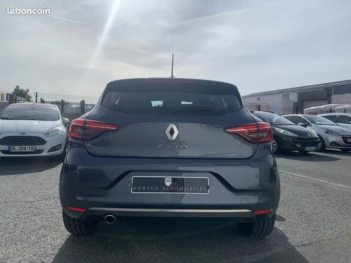Renault Clio 2022 photo 4