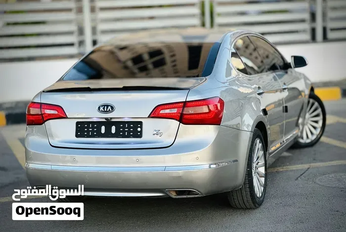 Kia Cadenza 2012 photo 2