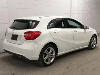 Mercedes-Benz A 180 2013 photo 3