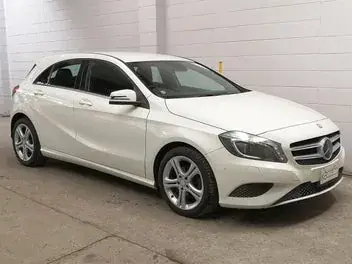 Mercedes-Benz A 180 2013 photo 2