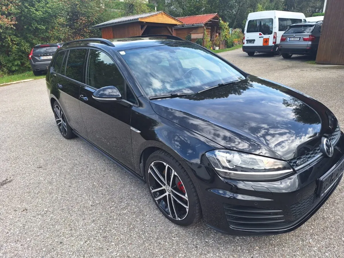Volkswagen Golf 2017 photo 2