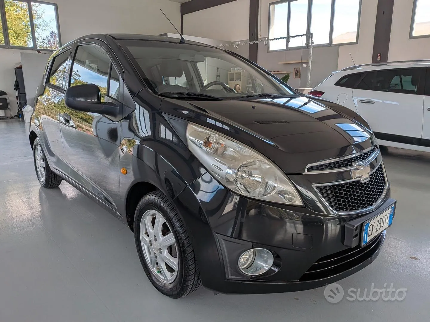 Chevrolet Spark 2011 photo 2