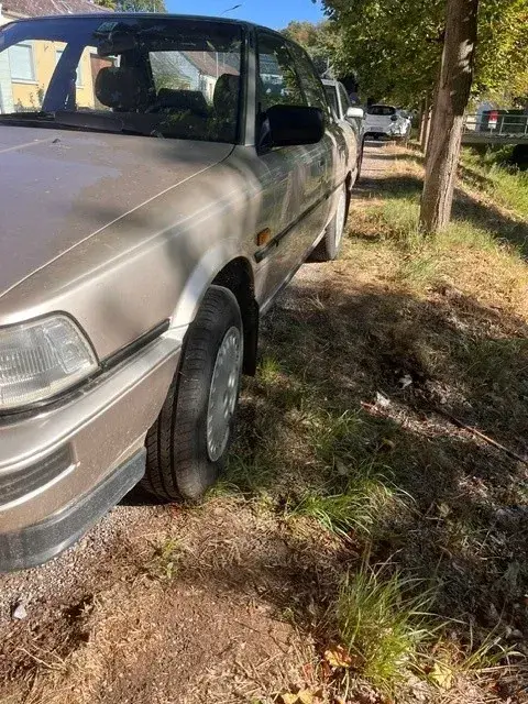 Toyota Camry 1989 photo 2