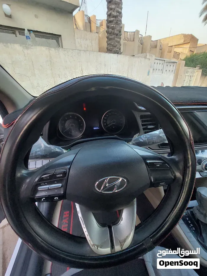 Hyundai Elantra 2021 photo 3